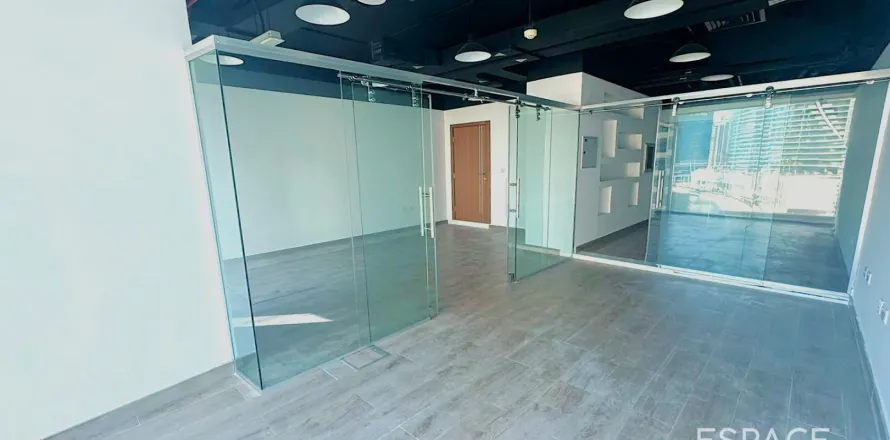 Büroraum in Business Bay, Dubai, VAE: 57 m2 Nr. 650171
