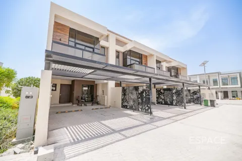 Városi lakóépület itt: Al Furjan, Dubai, EAE, 3 hálószoba, 250 m², azonosító: 650176 - fénykép 1