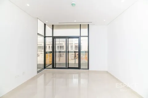 Városi lakóépület itt: Al Furjan, Dubai, EAE, 3 hálószoba, 250 m², azonosító: 650176 - fénykép 8