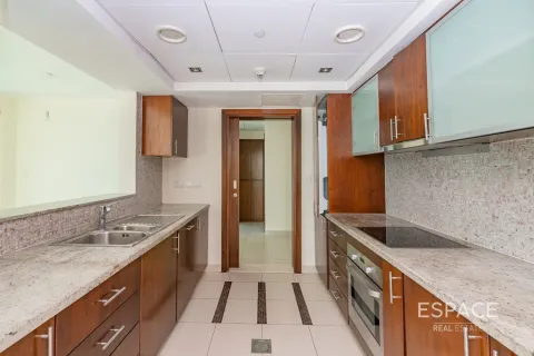 Lägenhet uthyres i Dubai Marina, Dubai, UAE 1 sovrum, 98 kvm Nr. 650175 - fotografi 7