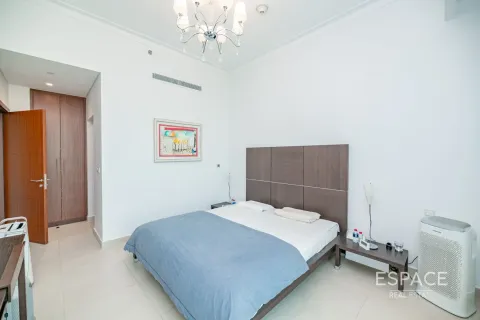 דירה להשכרה ב The Hills, Dubai, איחוד האמירויות  3 חדרי שינה, 166 מ"ר, מספר 650174 - תמונה 10