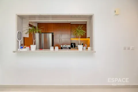 דירה להשכרה ב The Hills, Dubai, איחוד האמירויות  3 חדרי שינה, 166 מ"ר, מספר 650174 - תמונה 5