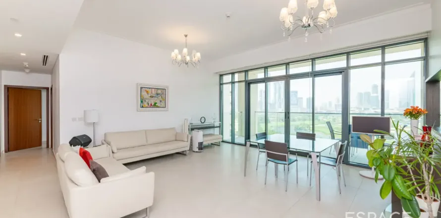 Apartman u gradu The Hills, Dubai, UAE 3 spavaće sobe, 166 m2 Br. 650174