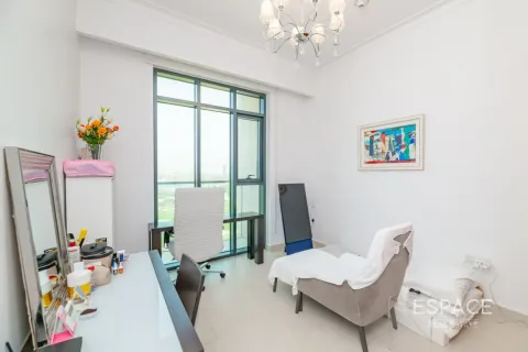 Apartman u gradu The Hills, Dubai, UAE 3 spavaće sobe, 166 m2 Br. 650174 - Slika 6