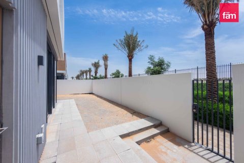 ویلا برای فروش در  Dubai، امارات متحده عربی  4 خوابه ، 302.5 متر مربع ، شماره 714988 - تصویر 4
