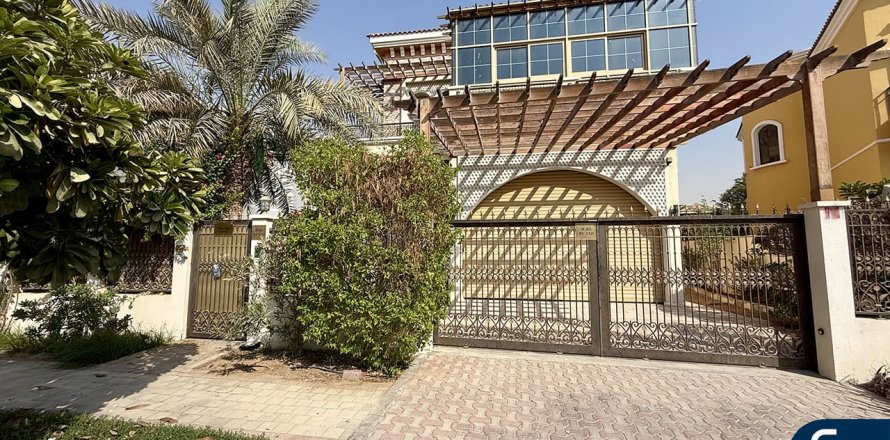 וילה ב The Villa, Dubai, איחוד האמירויות 5 חדרי שינה, 689 מ"ר מספר 667846