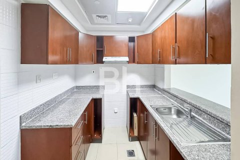 Apartment in Jumeirah Lake Towers, Dubai, UAE 1 bedroom, 79 sq.m. № 642970 - photo 10