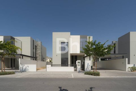 Villa til leie i Al Furjan, Dubai, Emiratene 5 soverom, 675 kvm Nr. 642968 - Foto 1