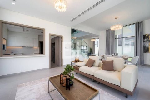 Villa til leie i Al Furjan, Dubai, Emiratene 5 soverom, 675 kvm Nr. 642968 - Foto 3