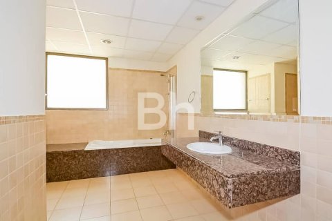 Apartment til leje i Jumeirah Beach Residence, Dubai, UAE 4 soveværelser, 263 kvm № 642967 - foto 9