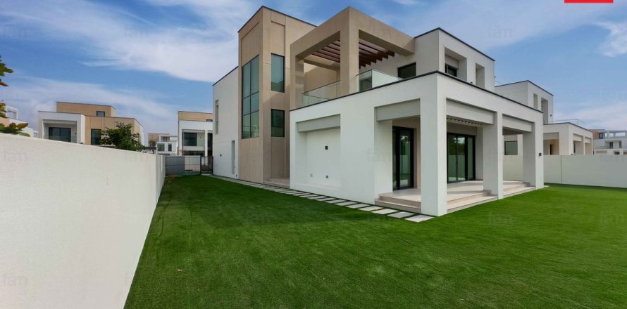 Villa itt: Dubai, EAE, 4 hálószoba, 504.7 m², azonosító: 669943