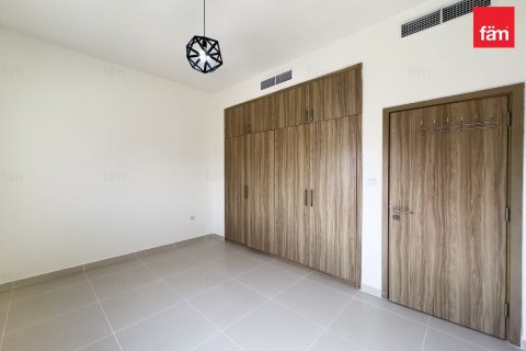 Casa urbana para arrendamento em Dubai, EAU 4 quartos, 227.1 m2 № 661734 - foto 7