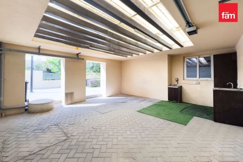 Casa urbana para arrendamento em Dubai, EAU 4 quartos, 227.1 m2 № 661734 - foto 30