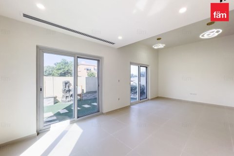 Casa urbana para arrendamento em Dubai, EAU 4 quartos, 227.1 m2 № 661734 - foto 3
