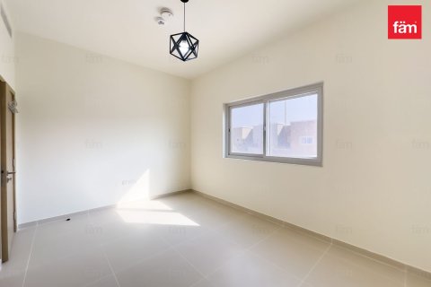 Casa urbana para arrendamento em Dubai, EAU 4 quartos, 227.1 m2 № 661734 - foto 9