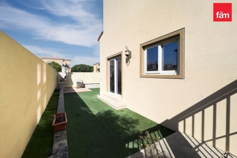 Casa urbana para arrendamento em Dubai, EAU 4 quartos, 227.1 m2 № 661734 - foto 29