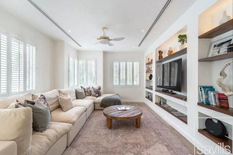 Villa sa Dubai Sports City, Dubai, UAE 5 silid-tulugan, 690.55 sq.m. № 764734 - larawan 3