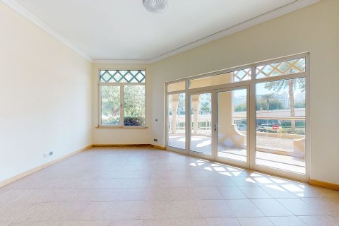 Apartament në Palm Jumeirah, Dubai, Emiratet e Bashkuara Arabe 3 dhoma gjumi, 206.49 m2. № 759803 - Foto 2