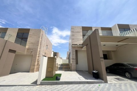 ویلا برای اجاره در Meydan، Dubai، امارات متحده عربی 4 خوابه ، 286 متر مربع ، شماره 703044 - تصویر 2