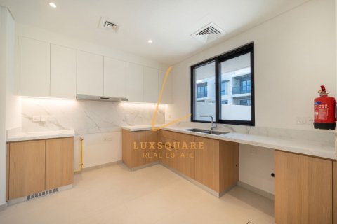 Βίλα σε Jebel Ali, Dubai, ΗΑΕ 3 υπνοδωμάτια, 241 τ.μ. Αρ. 763895 - φωτογραφία 4