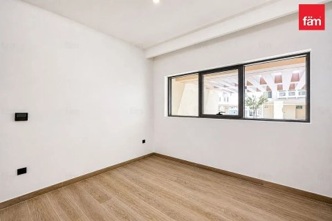 Townhouse in Dubai, UAE 4 bedrooms, 144 sq.m. № 765749 - photo 4
