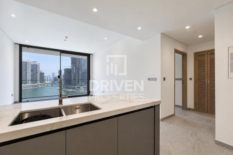 Apartman u Business Bay, Dubai, UAE 1 spavaća soba, 90.21 m2 Br. 759670 - fotografija 9