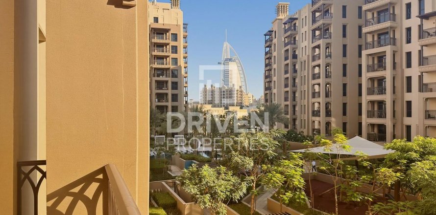 Apartament në Umm Suqeim, Dubai, Emiratet e Bashkuara Arabe 1 dhomë gjumi, 90.95 m2. № 759674