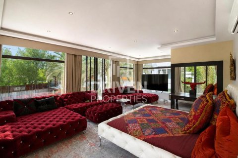Villa à louer à Al Barari, Dubai, EAU 1368.55 m2 № 759669 - photo 6