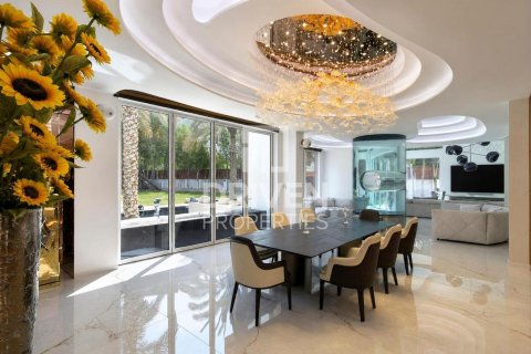 Villa à louer à Al Barari, Dubai, EAU 1368.55 m2 № 759669 - photo 3