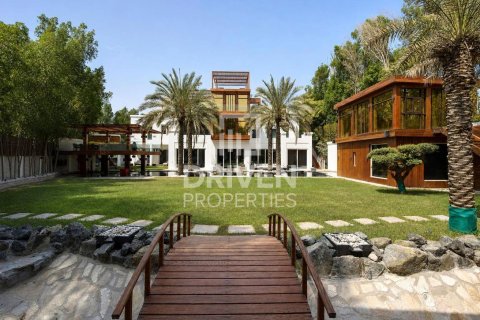 Villa en Al Barari, Dubai, EAU 1368.55 m² № 759669