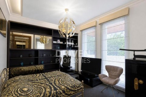 Villa à louer à Al Barari, Dubai, EAU 1368.55 m2 № 759669 - photo 8
