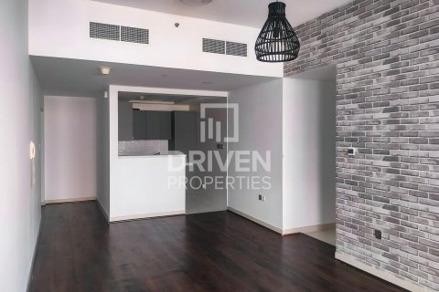 Apartment in Dubai Studio City, Dubai, UAE 3 bedrooms, 126 sq.m. № 653115 - photo 5