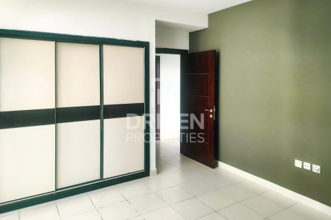 Apartment in Dubai Studio City, Dubai, UAE 3 bedrooms, 126 sq.m. № 653115 - photo 7