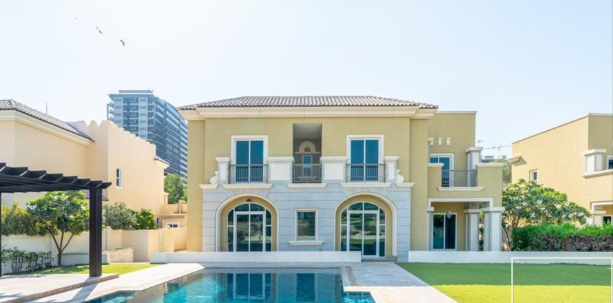 Вілла в Dubai Sports City, Дубай, ОАЕ 5 спалень, 967.4м2 № 766753