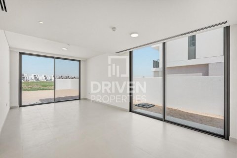 Villa zur Miete in Dubai South (Dubai World Central), Dubai, VAE 4 Schlafzimmer, 564.2 m2 Nr. 768300 - Foto 2