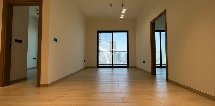 Apartamento en Jumeirah Village Circle, Dubai, EAU 3 dormitorios, 126 m² № 702957