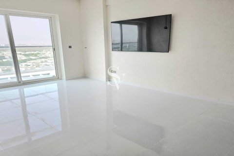 Apartman u Dubai Silicon Oasis, UAE 3 spavaćih soba, 196 m2 Br. 702960 - fotografija 1