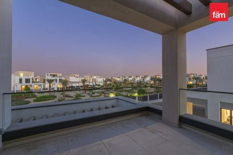 Villa en alquiler en Dubai, EAU 4 dormitorios, 488 m2 № 655669 - foto 26