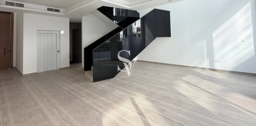 Kuća u nizu u gradu Al Barari, Dubai, UAE 4 spavaće sobe, 180 m2 Br. 707413