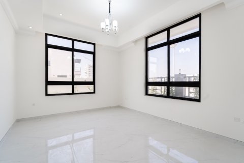 Vila u Dubai, UAE 5 spavaćih soba, 539 m2 Br. 751313 - fotografija 15