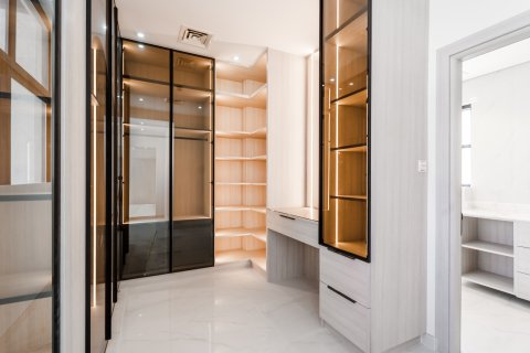 Vila u Dubai, UAE 5 spavaćih soba, 539 m2 Br. 751313 - fotografija 16