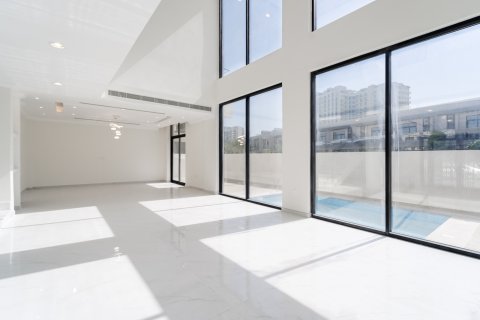 Vila u Dubai, UAE 5 spavaćih soba, 539 m2 Br. 751313 - fotografija 4