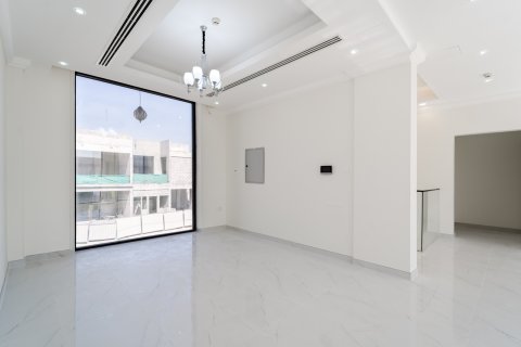 Vila u Dubai, UAE 5 spavaćih soba, 539 m2 Br. 751313 - fotografija 13