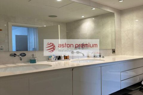 Appartement te huur in Palm Jumeirah, Dubai, VAE 2 slaapkamers, 156 vr.m., nr 758248 - foto 12