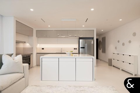 Διαμέρισμα σε MARINA VISTA σε Dubai Harbour, Dubai, ΗΑΕ 3 υπνοδωμάτια, 163 τ.μ. Αρ. 685311 - φωτογραφία 14