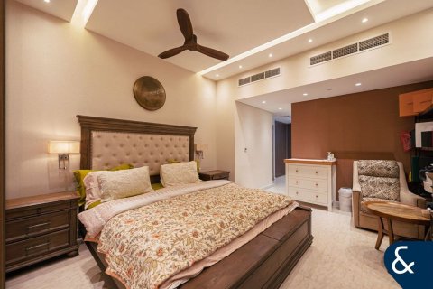 Byt v BLVD CRESCENT v Downtown Dubai (Downtown Burj Dubai), SAE 3 ložnice, 207 m² Č.: 685310 - fotografie 9