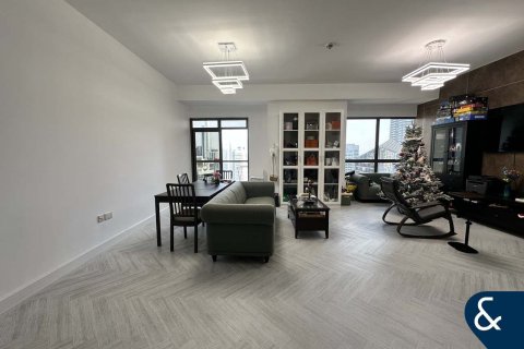 Apartment til salg i Jumeirah Beach Residence, Dubai, UAE 2 soveværelser, 128 kvm № 685306 - foto 3