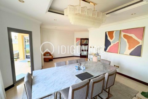 Villa in Palm Jumeirah, Dubai, UAE 5 bedrooms, 622 sq.m. № 647341 - photo 8