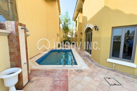 Villa in Palm Jumeirah, Dubai, UAE 5 bedrooms, 622 sq.m. № 647341 - photo 7