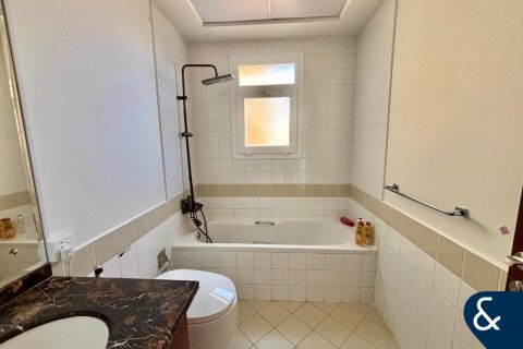 Willa na sprzedaż w Arabian Ranches, Dubai, ZEA 4 sypialnie, 273 mkw., nr 685076 - zdjęcie 11